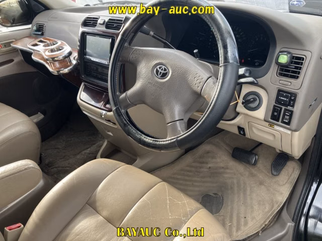 TOYOTA GRANVIA