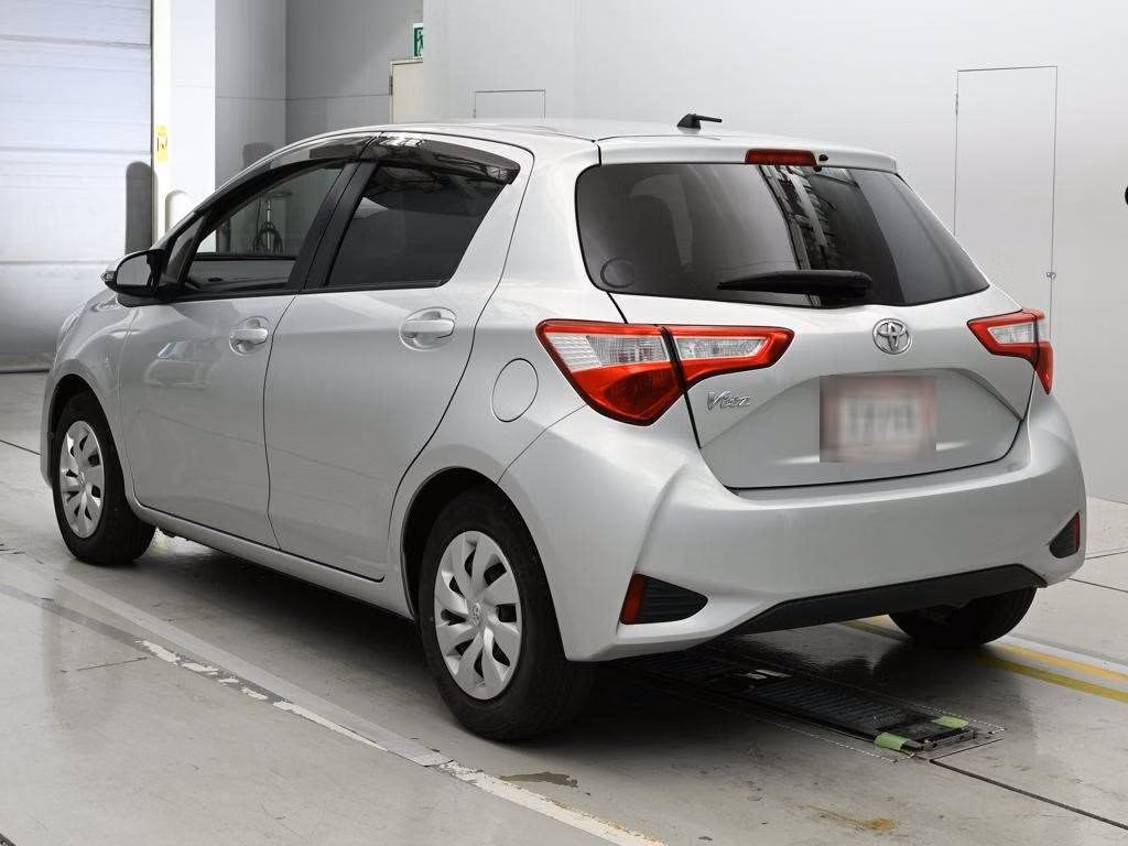 TOYOTA VITZ