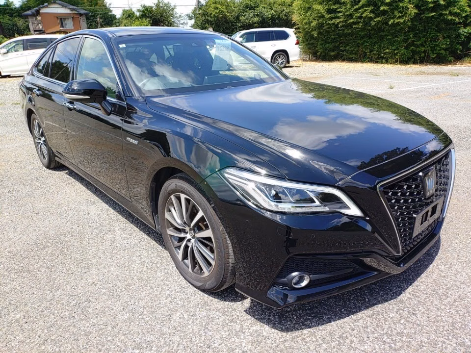 TOYOTA CROWN