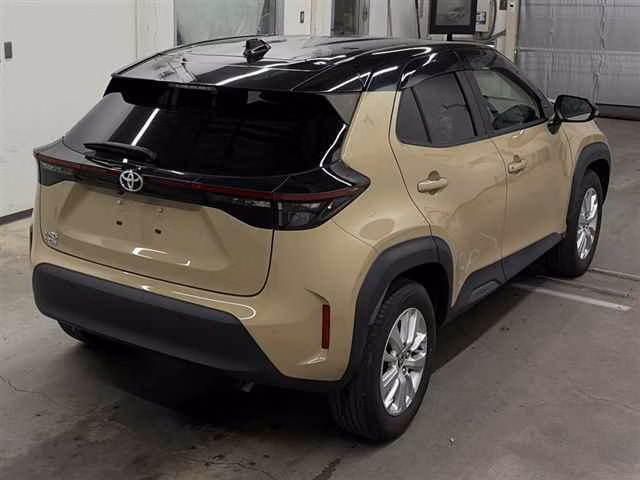 TOYOTA YARIS CROSS