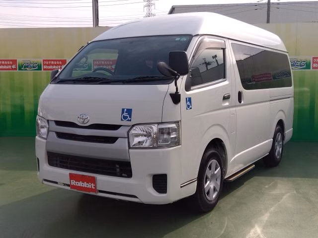 TOYOTA REGIUS ACE