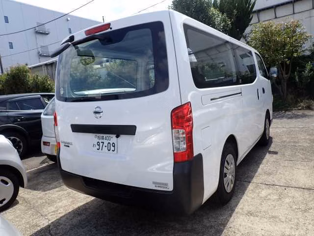 NISSAN NV350 CARAVAN