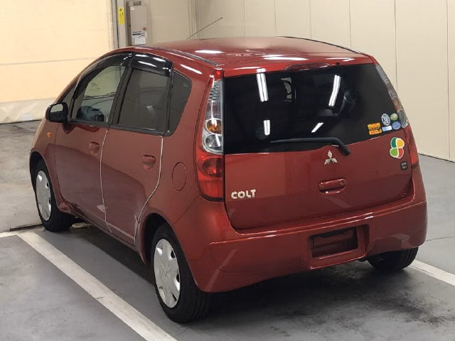MITSUBISHI COLT