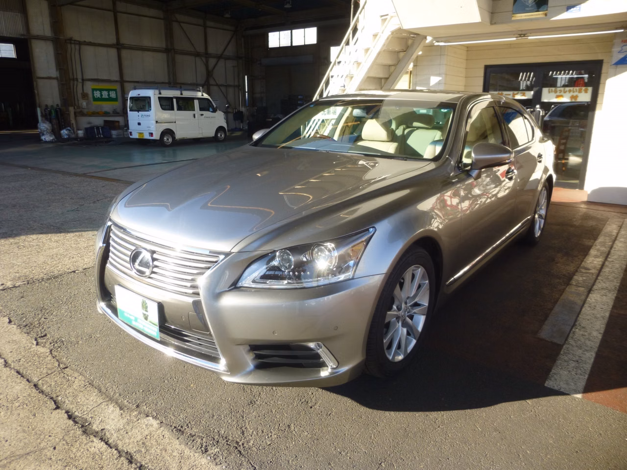 LEXUS LS460