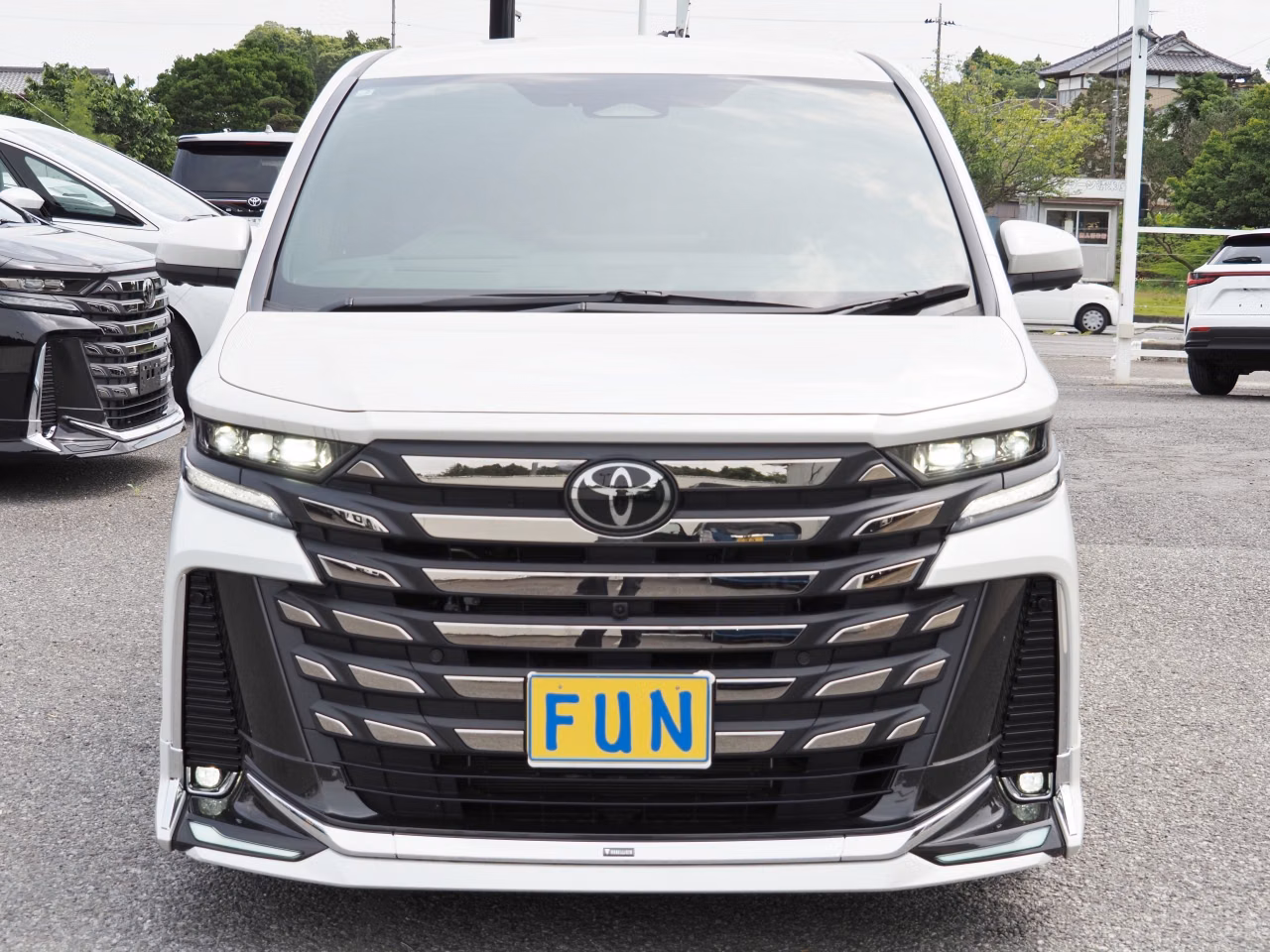 TOYOTA VELLFIRE
