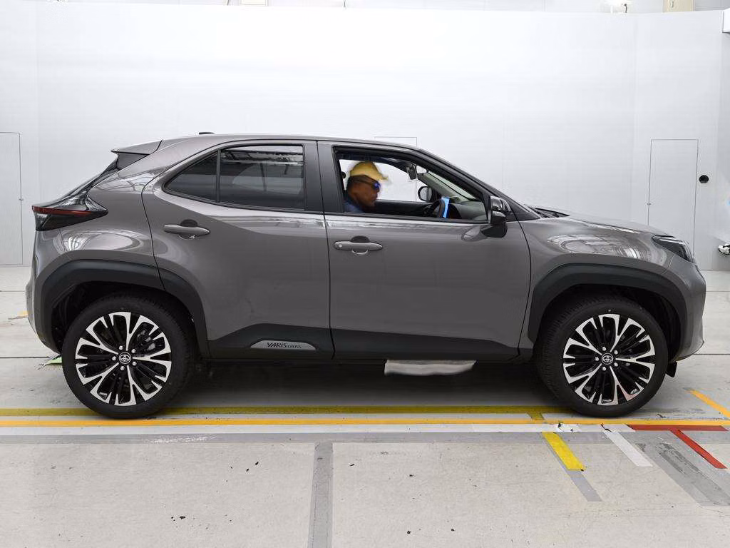 TOYOTA YARIS CROSS
