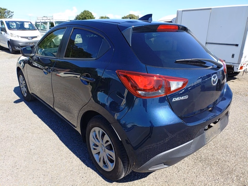 MAZDA DEMIO