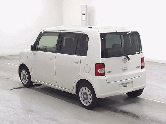 DAIHATSU MOVE CONTE