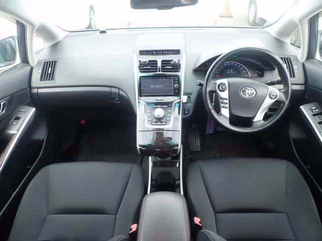 TOYOTA SAI