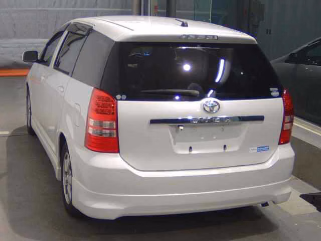 TOYOTA WISH