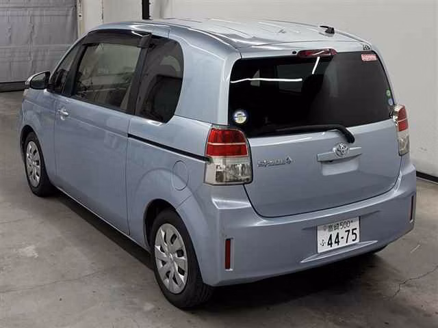 TOYOTA SPADE