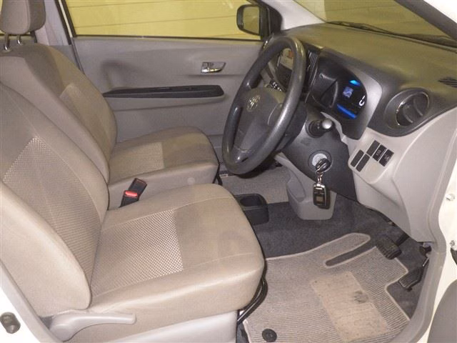 TOYOTA PIXIS EPOCH