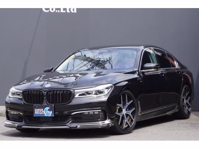 BMW 7-SERIES
