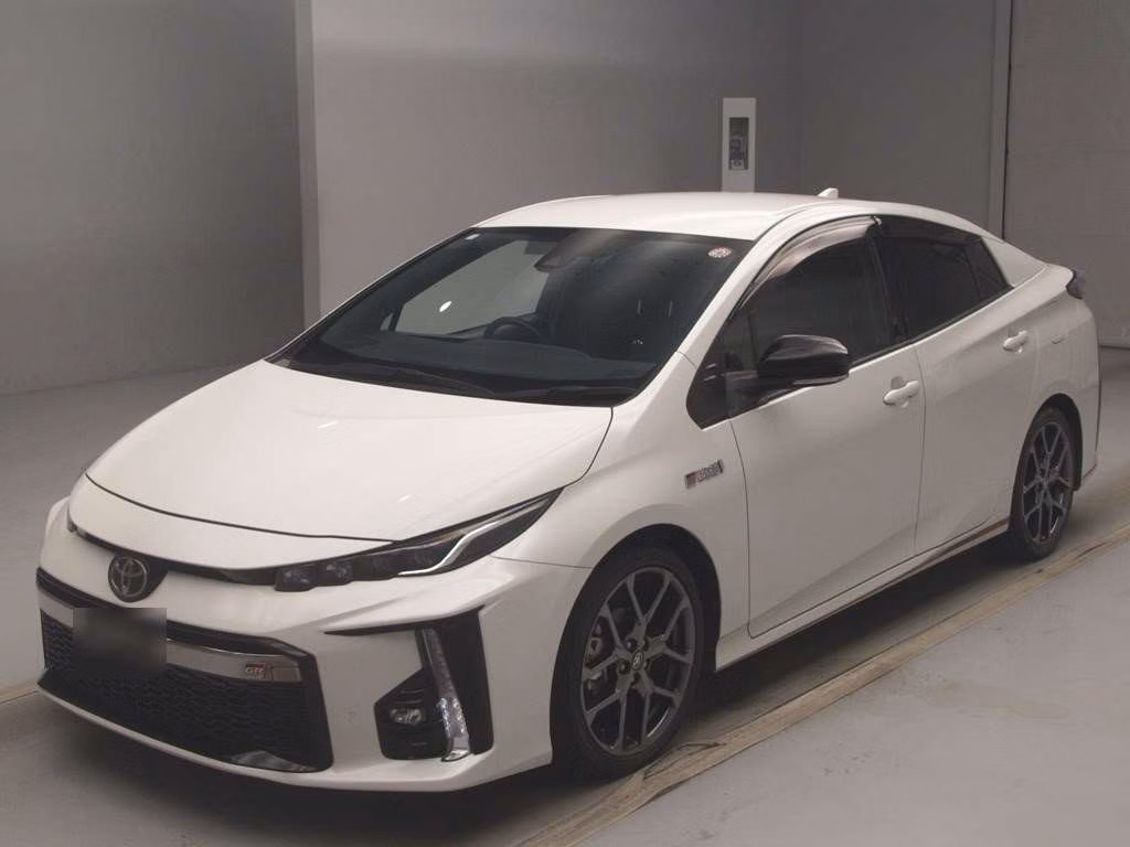 TOYOTA PRIUS PHV