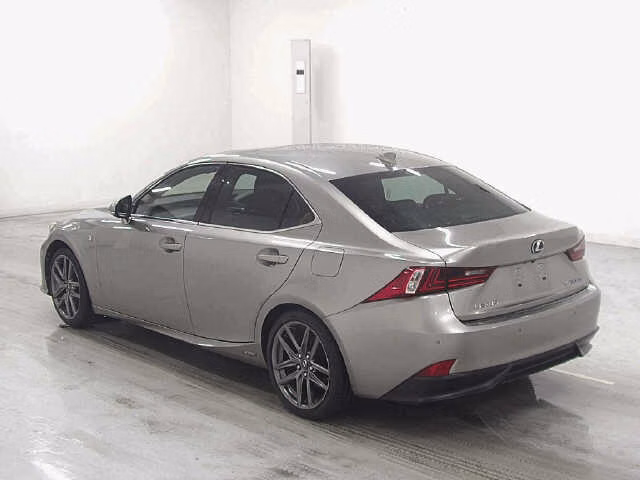 LEXUS IS300H
