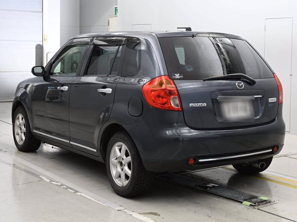 MAZDA VERISA