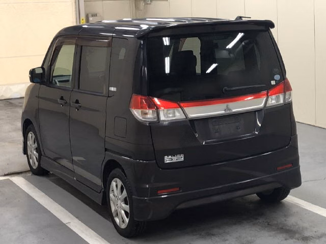 MITSUBISHI DELICA D:2