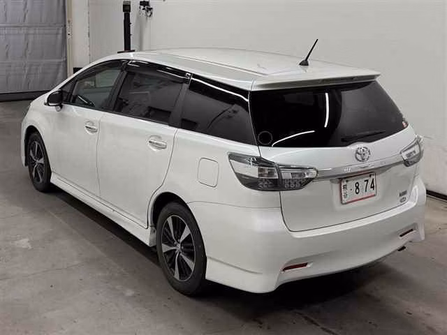 TOYOTA WISH