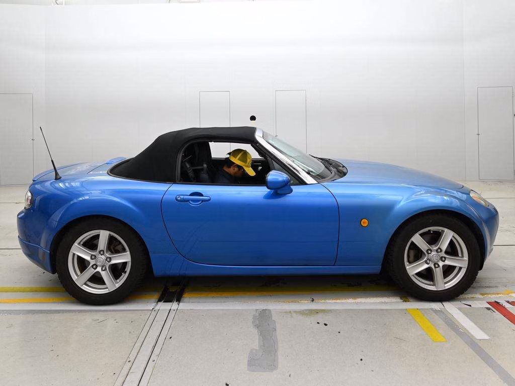 MAZDA ROADSTER