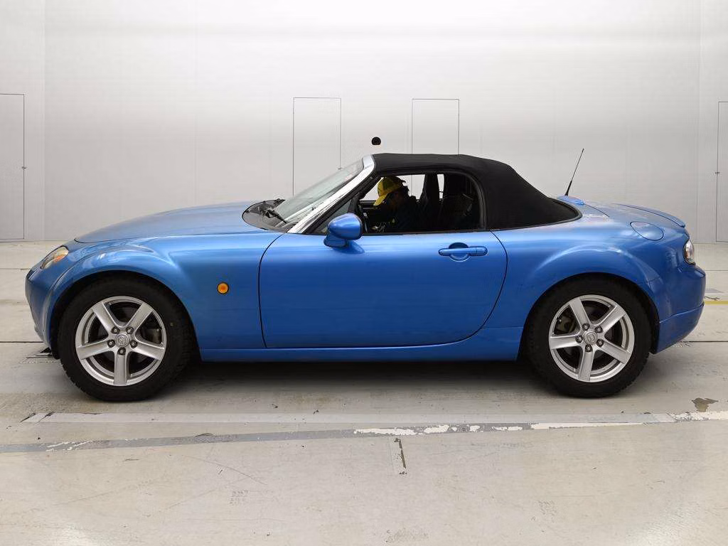 MAZDA ROADSTER