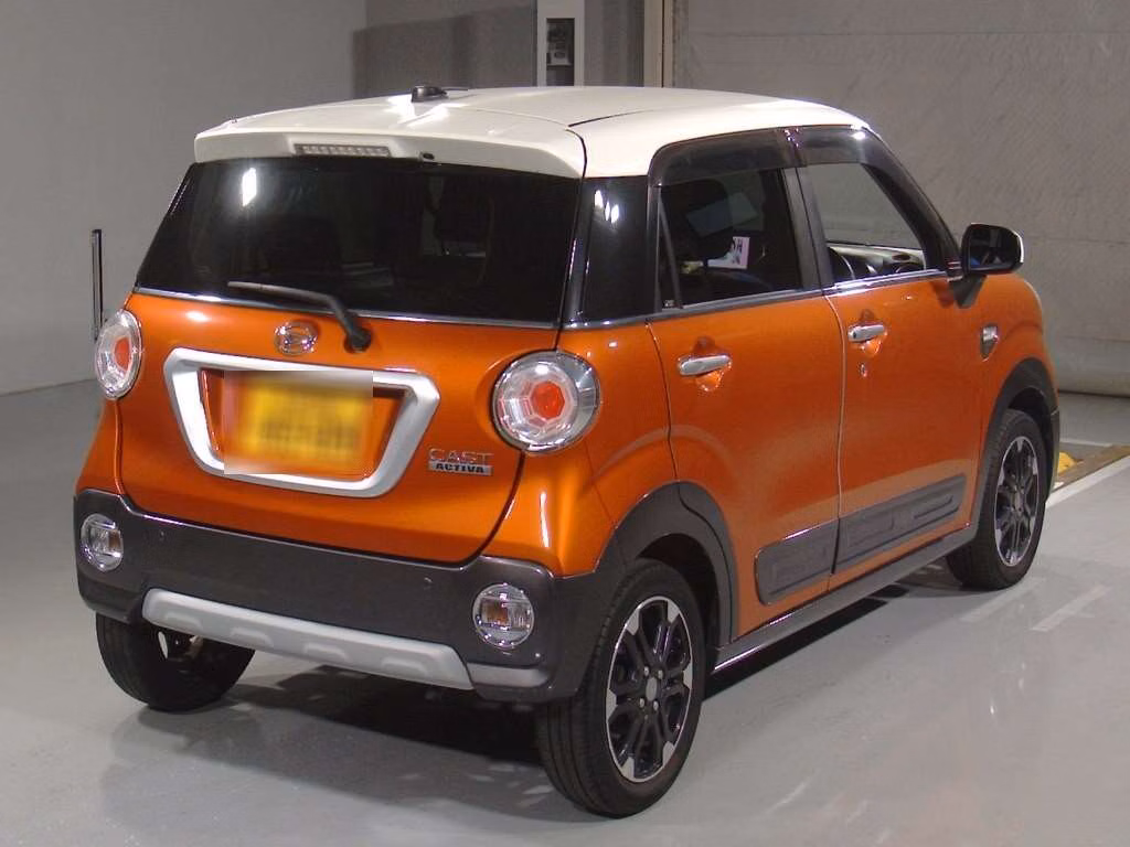 DAIHATSU CAST