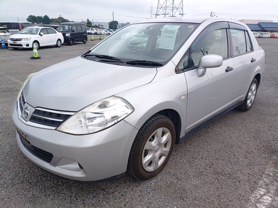 Nissan Tiida Latio