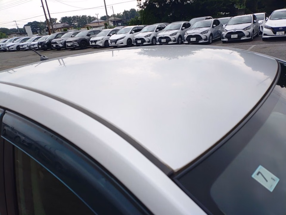 NISSAN TIIDA LATIO