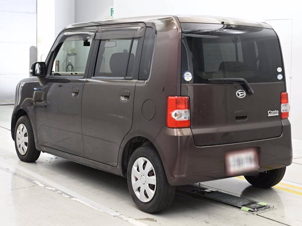 DAIHATSU MOVE CONTE