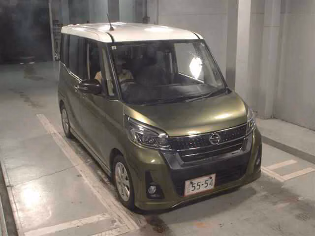 NISSAN DAYZ ROOX
