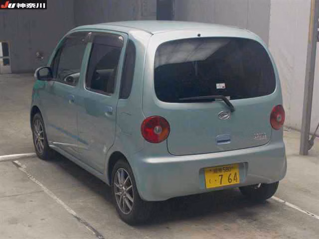 DAIHATSU MOVE LATTE