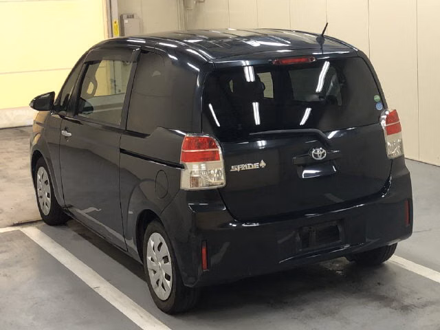 TOYOTA SPADE