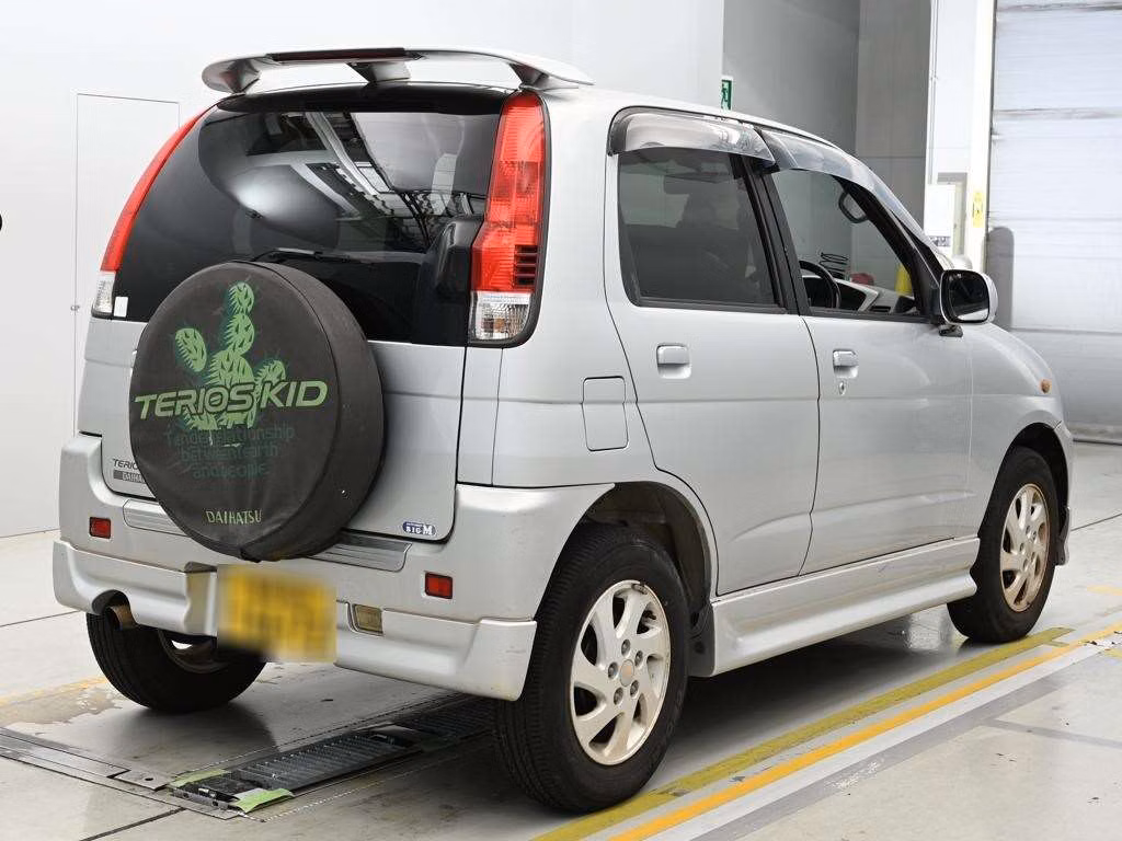 DAIHATSU TERIOS KID