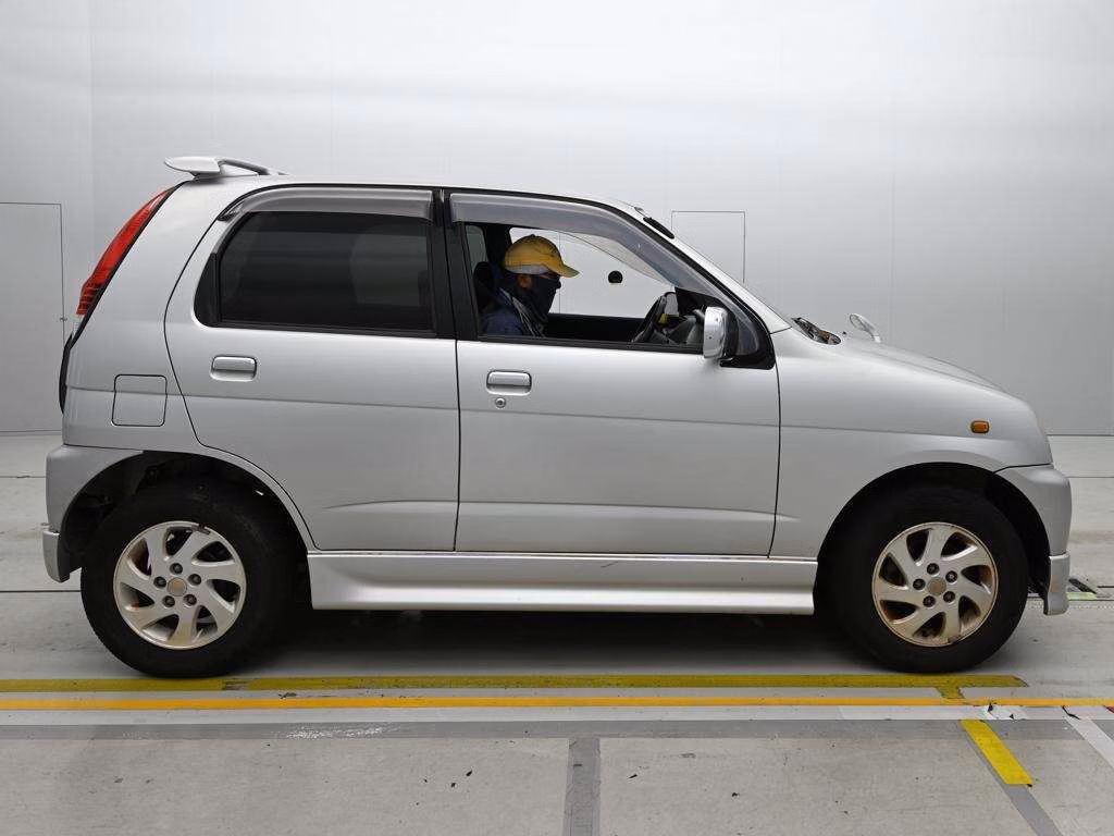 DAIHATSU TERIOS KID