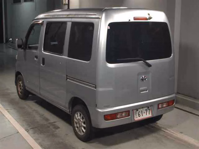 TOYOTA PIXIS VAN