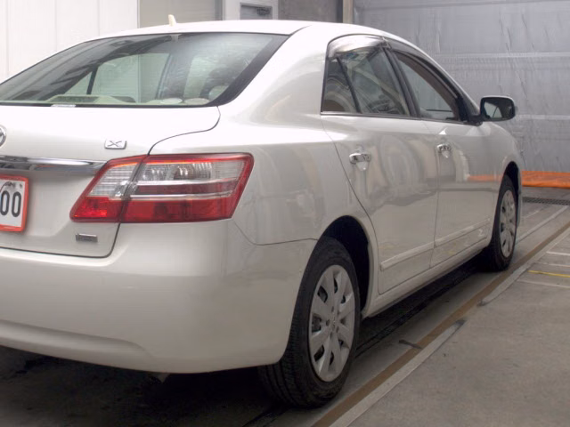 TOYOTA PREMIO