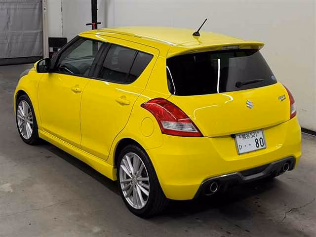 SUZUKI SWIFT