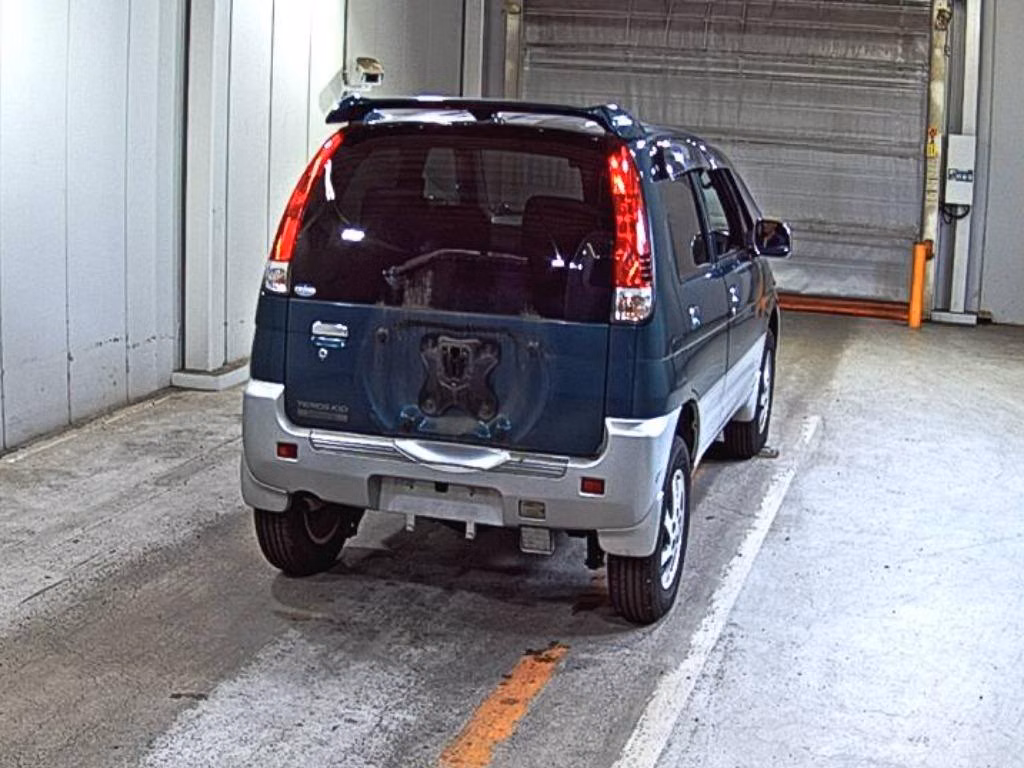 DAIHATSU TERIOS KID