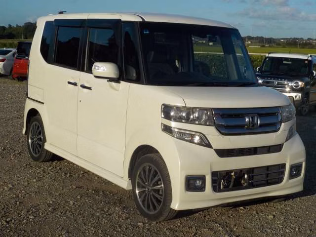 HONDA N-BOX