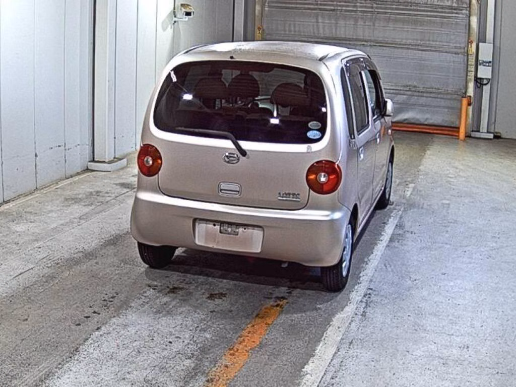 DAIHATSU MOVE LATTE