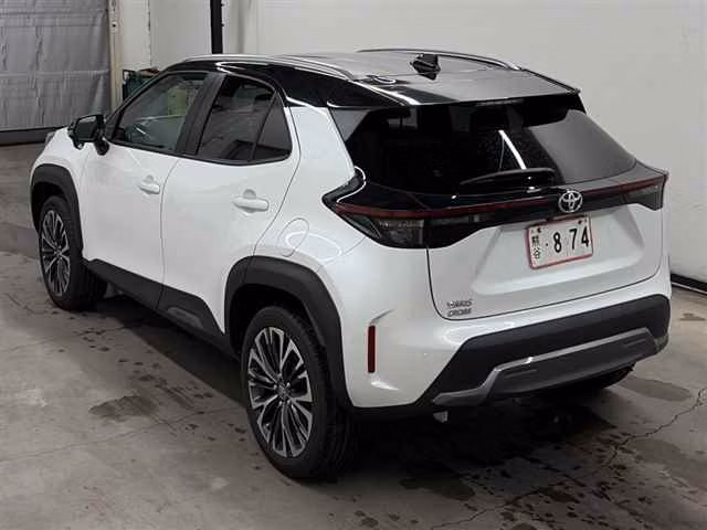 TOYOTA YARIS CROSS