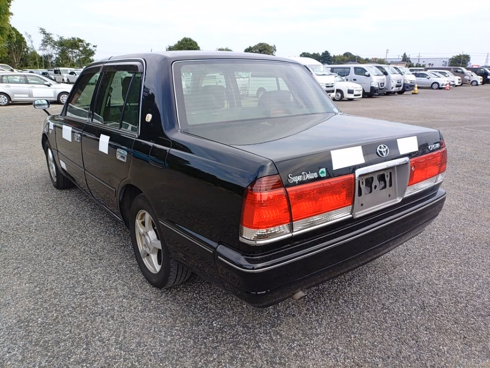 TOYOTA CROWN