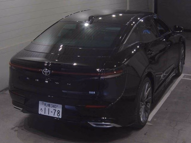 TOYOTA CROWN