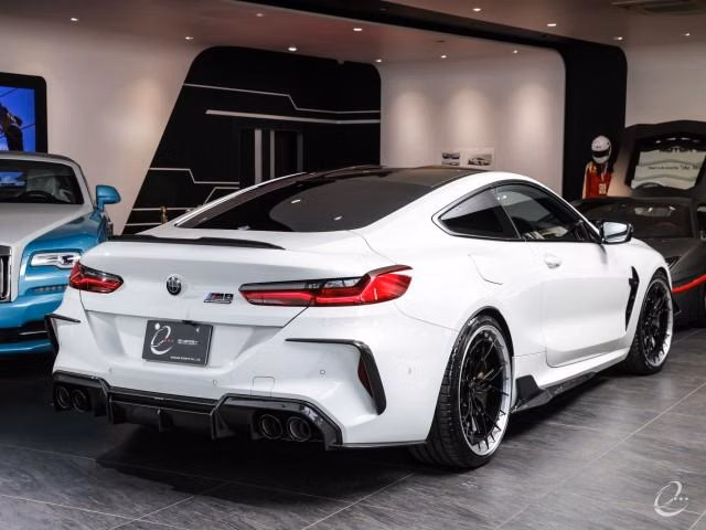 BMW M8