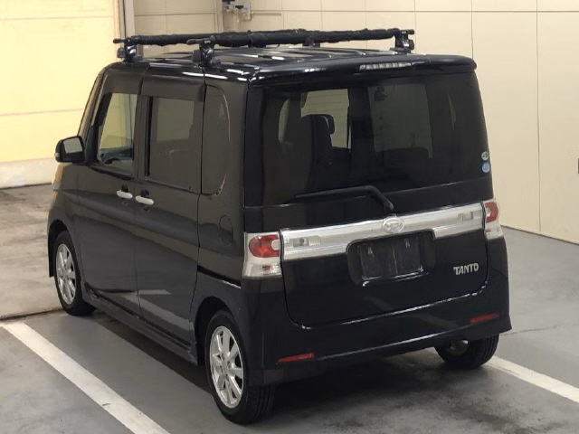 DAIHATSU ESSE