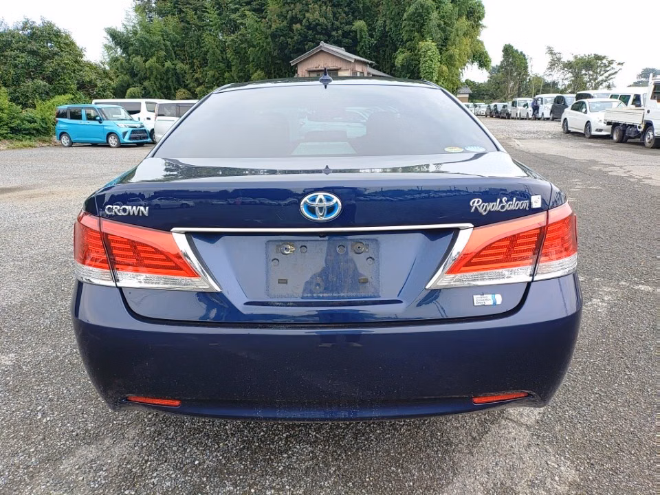 TOYOTA CROWN
