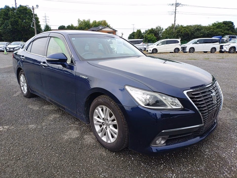 TOYOTA CROWN