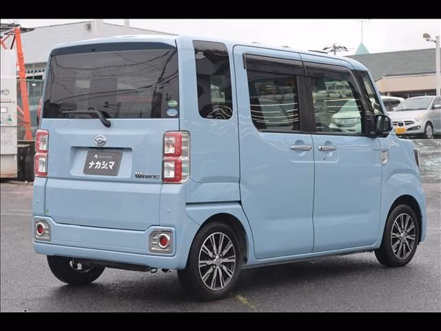 DAIHATSU WAKE