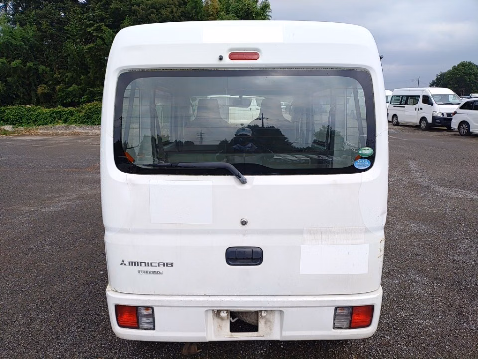 MITSUBISHI MINICAB