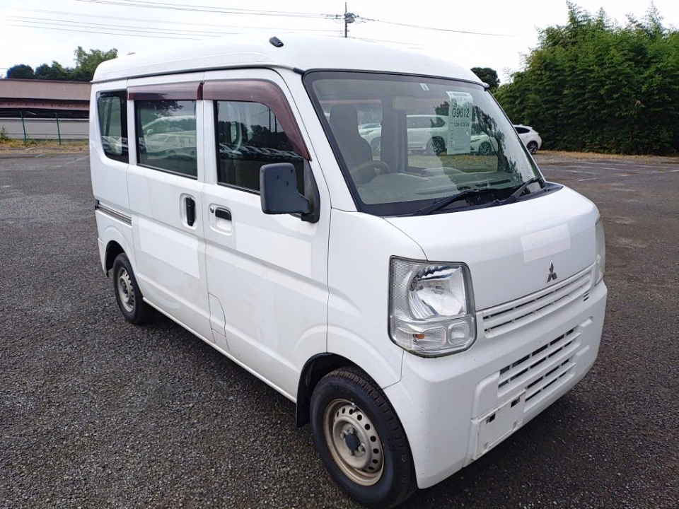 MITSUBISHI MINICAB