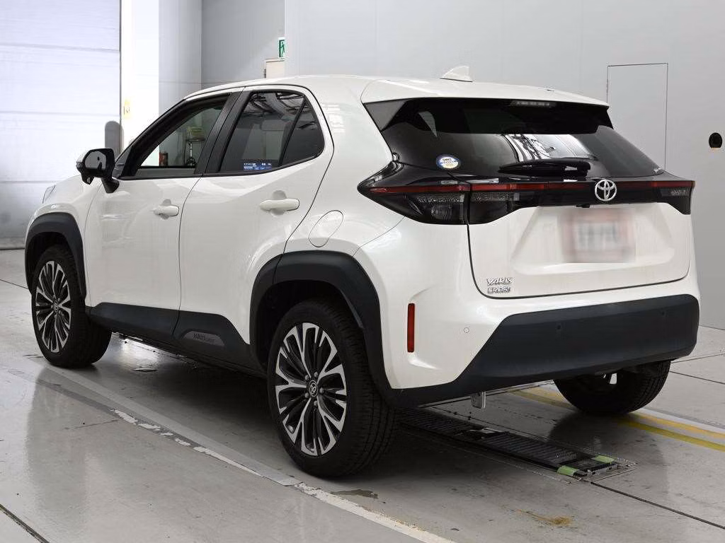 TOYOTA YARIS CROSS